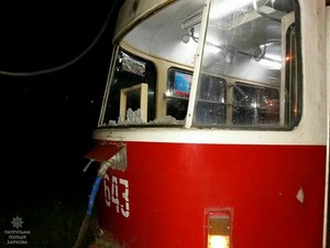 Наркоман на «Volkswagen» столкнулся с трамваем на проспекте Тракторостроителей (ФОТО)