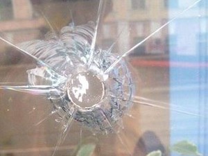 Обстрел здания «Успішної країни» в центре Харькова: комментарии полиции (ФОТО)
