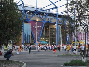 Завтра харьковское метро будет работать до часу ночи