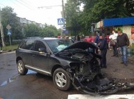 На Новых Домах столкнулись две иномарки: есть пострадавшие (ФОТО)