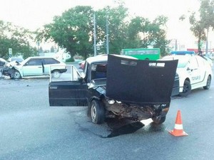 В лобовом столкновении на проспекте Гагарина пострадали оба водителя (ФОТО)