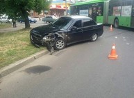 В Харькове после ДТП загорелся автомобиль (ФОТО)