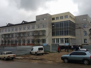 Песочинцы массово записывают детей в новую школу