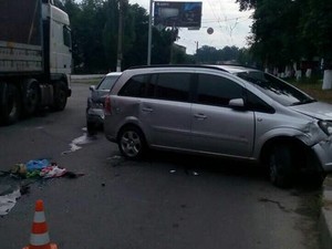 В ДТП на Баварии пострадала девочка-подросток (ФОТО)