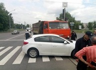 На Новых Домах грузовик столкнулся с легковушкой (ФОТО)