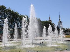 Камеры видеонаблюдения работают возле фонтанов в Харькове