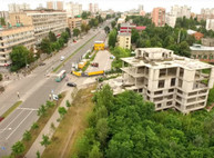 Снос недостроя в центре города — видео с высоты
