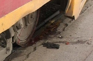 Парень в наушниках погиб на Салтовке под трамваем