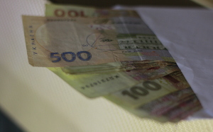 Преподаватель харьковского вуза вымогал от студента взятку