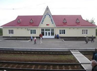 ЧП в Краснопавловке: электричка насмерть сбила переходящую ж/д пути пенсионерку