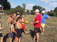 В Валковском районе Харьковская «Солидарность» обустроила футбольное поле