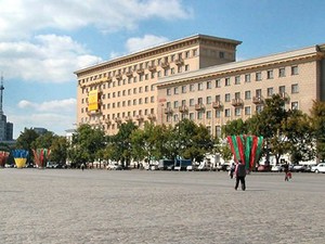 В праздничные дни городской транспорт изменит график и схемы проезда