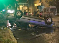 В ДТП пострадала пассажирка такси: машина перевернулась на крышу (ФОТО)