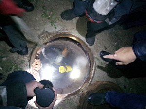 Полиция расследует убийство: уголовники сбросили еще живого собутыльника в шахту колодца