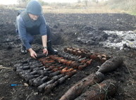 На огороде у сельского жителя «взошли» противотанковые гранаты и снаряды (ФОТО)