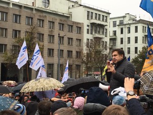 "Если тронем барыг, на нас нападет враг" - Конфликт Саакашвили с бойцом АТО в Харькове