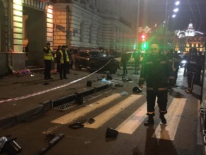 Чудовищное побоище в центре Харькова: «Лексус» задавил толпу пешеходов (ФОТО)