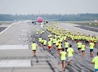 Харьковчане сегодня будут бегать по взлетной полосе