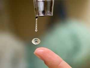 Часть Харькова осталась без воды: список отключений