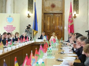 Дорожный фонд выделит районам Харьковщины десятки миллионов гривен