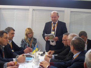 Харьков и Львов будут сотрудничать в сфере АПК: между ОГА подписан меморандум