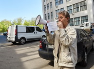 Вкладчиков Ощадбанка исключили из ОС "в угоду третьим лицам" - пикет