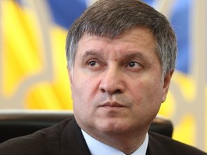 Аваков опровергает обвинения Лещенко об офшоре 40 млн $