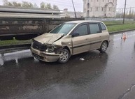 На Салтовке столкнулись три иномарки: есть пострадавшие (ФОТО)
