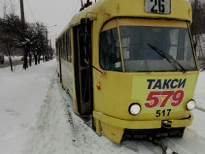 Трамвайный дрифт по снегу — на ХТЗ (ФОТО)