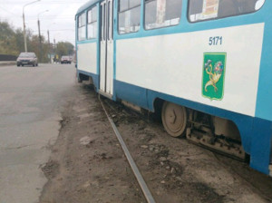 Трамвайный дрифт на ул. Морозова (ФОТО)