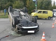 На Салтовке столкнулись две иномарки: есть пострадавшие (ФОТО)