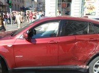 В центре Харькова столкнулись две иномарки: есть пострадавшие (ФОТО)