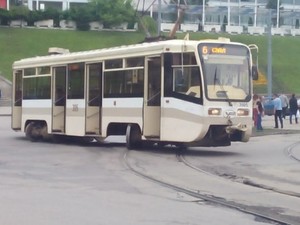 Утренний трамвайный дрифт на Полтавском Шляхе (ФОТО)