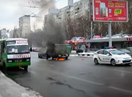 Горящая машина на Алексеевке