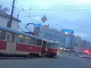 Дрифт трамвая на Киевской – фото