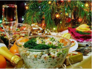 Диетологи назвали 5 самых полезных и 3 самых вредных продуктов новогоднего меню