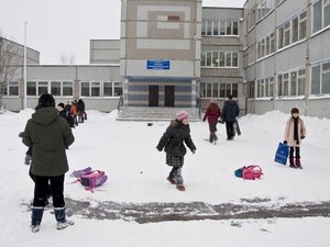 Харьковским школьникам разрешили исправить семестровые оценки