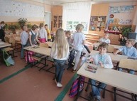 Харьковских школьников перестанут ругать за оценки и нагружать на выходных