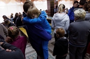 Чтобы попасть на прием в УТЗСН в ноябре, переселенцы брали талончики предварительной записи еще в августе