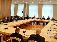 Глава СБУ поддержит введение института военных капелланов