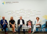 Дети переселенцев учились снимать кино