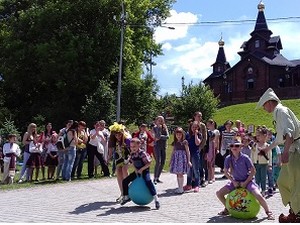 Для многих харьковчан сегодня открытием было, что переселенцы носят вышиванки