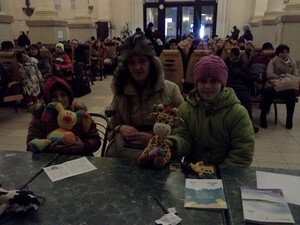Очень высокий уровень сексуального насилия, в том числе над детьми. Война в Украине продолжается