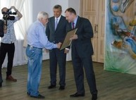 В Чугуеве художникам вручили премию Репина (ФОТО)