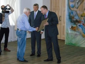 В Чугуеве художникам вручили премию Репина (ФОТО)