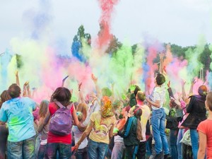 Фестиваль красок Holiwood переедет на площадь Свободы