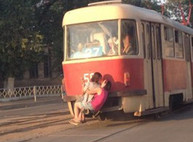Москалевские девушки катаются «на колбасе»