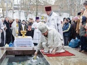 Освящение воды на Крещение в источниках Харькова (Расписание)