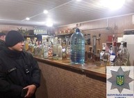 Харьковские патрульные каждый день находят нелегальные «наливайки» (ФОТО)