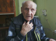 Харьковчанин избил и ограбил старика в его собственном доме